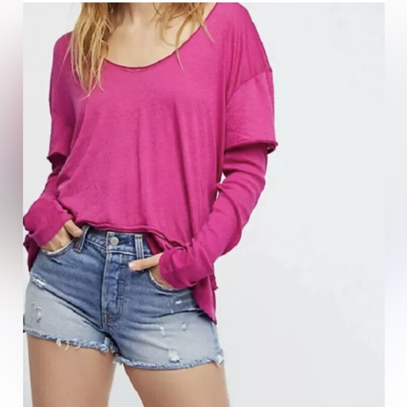 Free People Top Magic T-shirt Layered Long P/S 
Long Sleeve Top Pink Raspberry - Picture 1 of 9